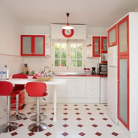 Villa West 1